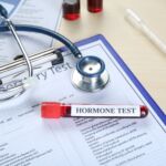 FDA’nın “Black Box” Uyarısını Kaldırması: Hormon Replasman Tedavisinde Bilimsel Bir Dönüm Noktası